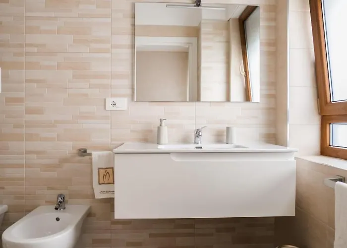 Il Centro تشيرينيولا