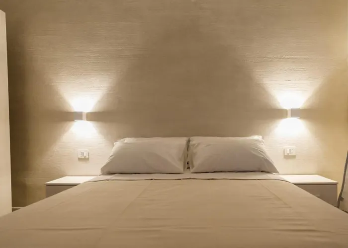 Il Centro فندق مبيت وإفطار تشيرينيولا